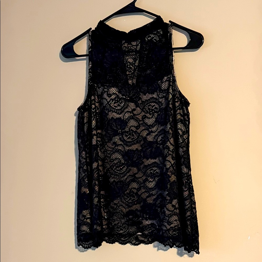 Francesca’s glistening gold with black lace overlay sleeveless top size Sm NWOT